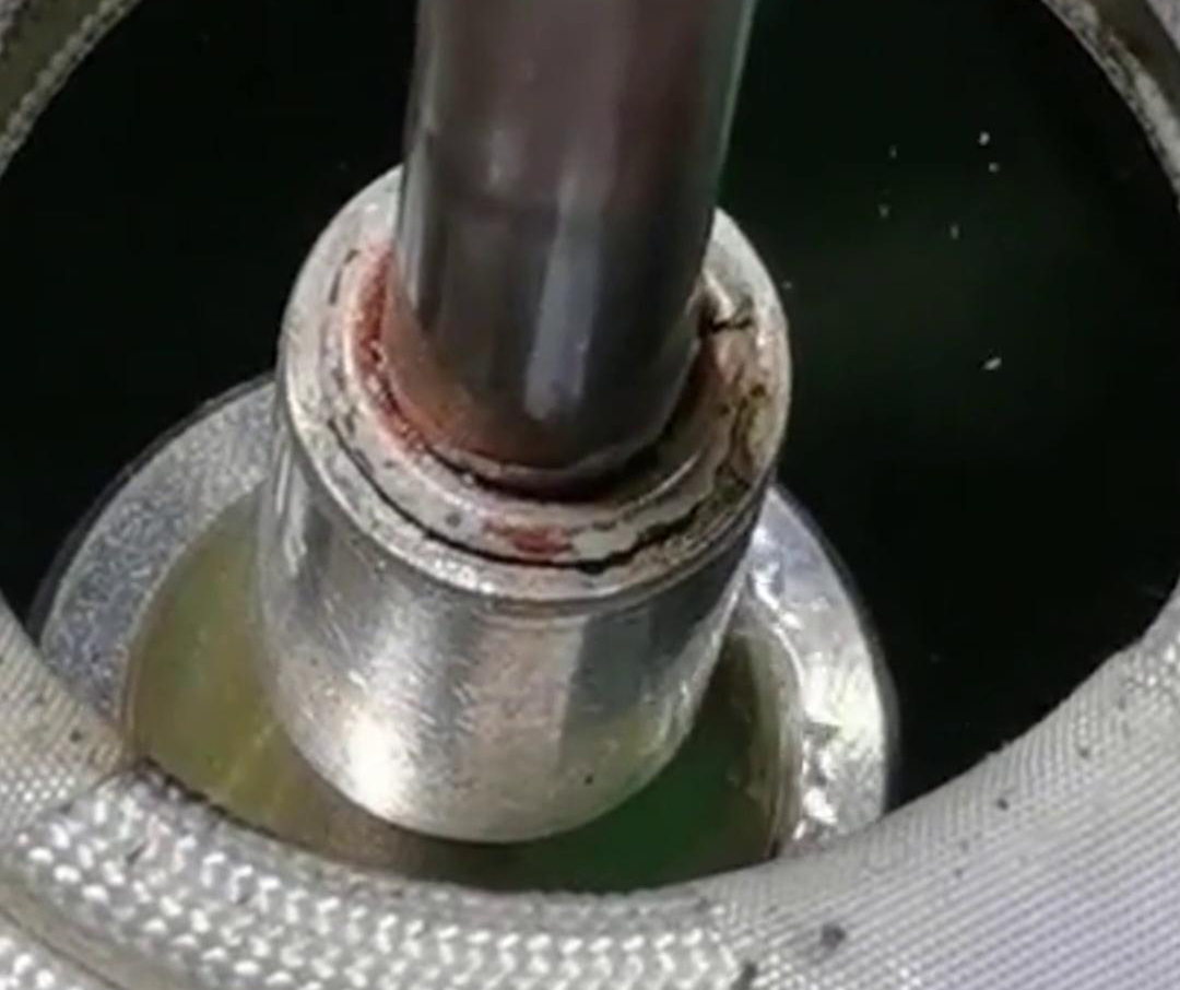 高頻機(jī)焊接銅鋁管是一種有效的焊接方法，但要注意工藝規(guī)范和焊接技巧